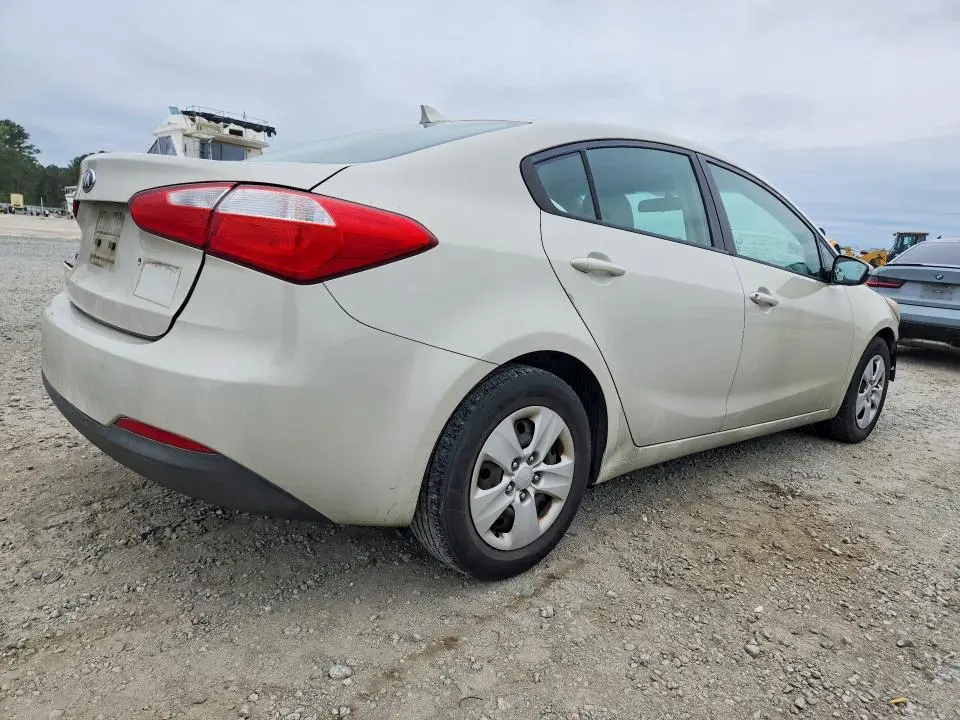 2015 KIA FORTE LX  