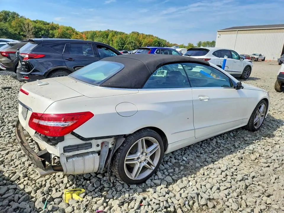 2011 MERCEDES-BENZ E 350  