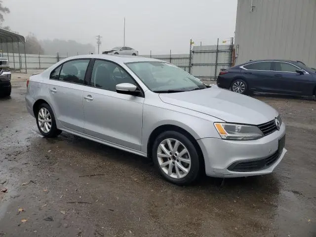 2012 VOLKSWAGEN JETTA SE  