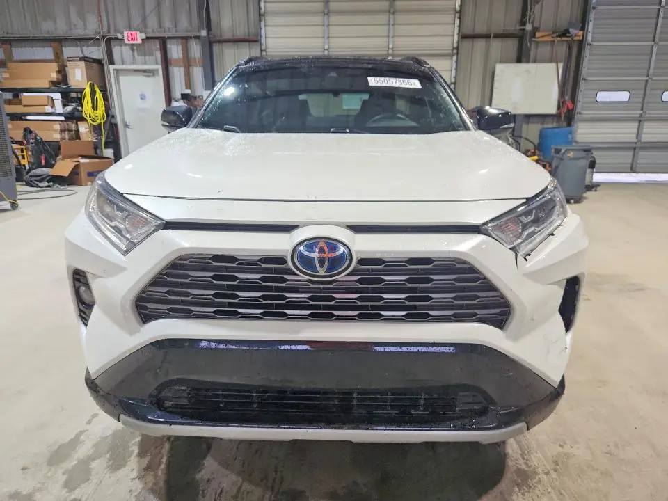2021 TOYOTA RAV4 XSE  