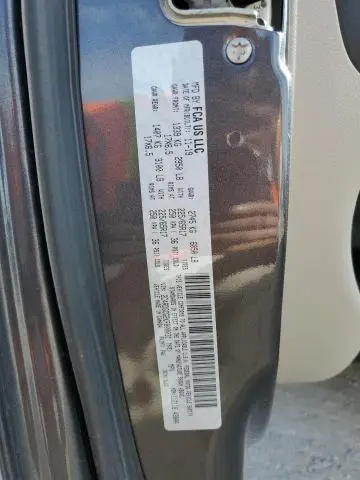 2019 DODGE GRAND CARAVAN SXT  