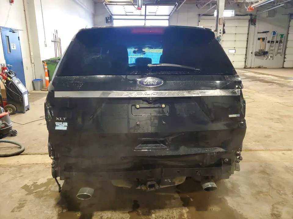 2019 FORD EXPLORER XLT  