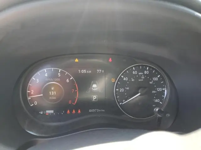 2021 NISSAN KICKS SR  