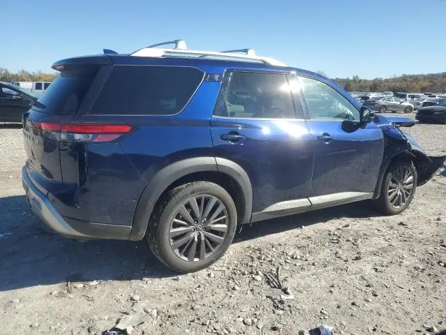 2023 NISSAN PATHFINDER SL  