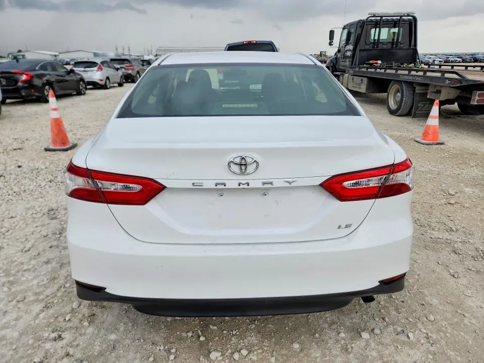 2018 TOYOTA CAMRY LE  