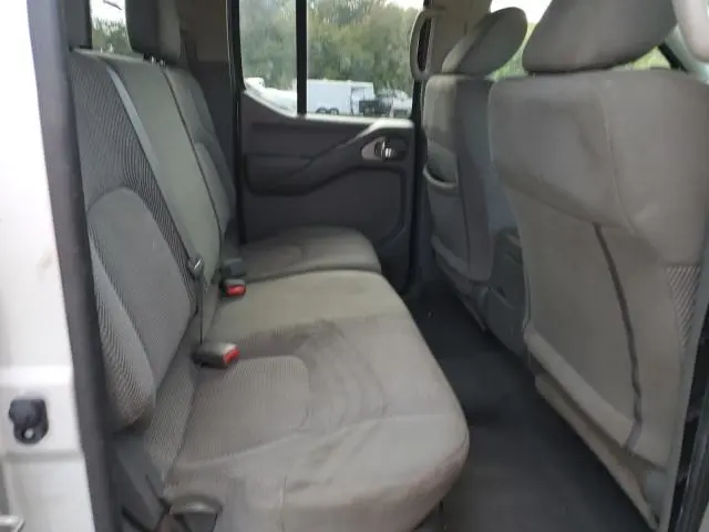 2019 NISSAN FRONTIER S