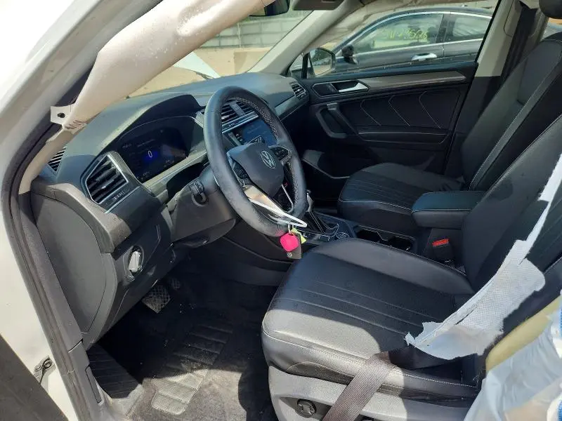 2022 VOLKSWAGEN TIGUAN SE  