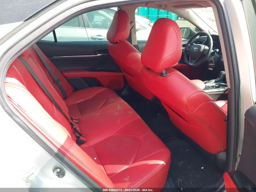 2019 TOYOTA CAMRY XSE