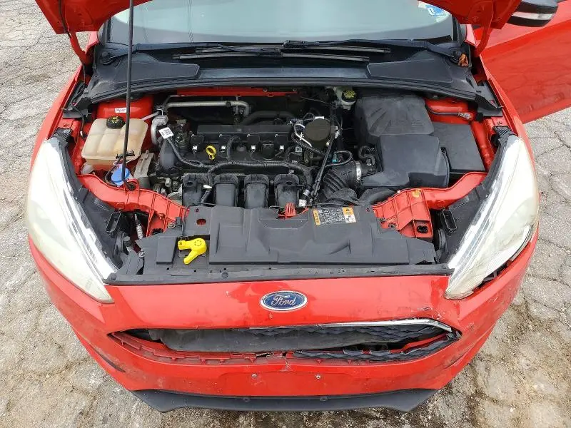 2016 FORD FOCUS SE  