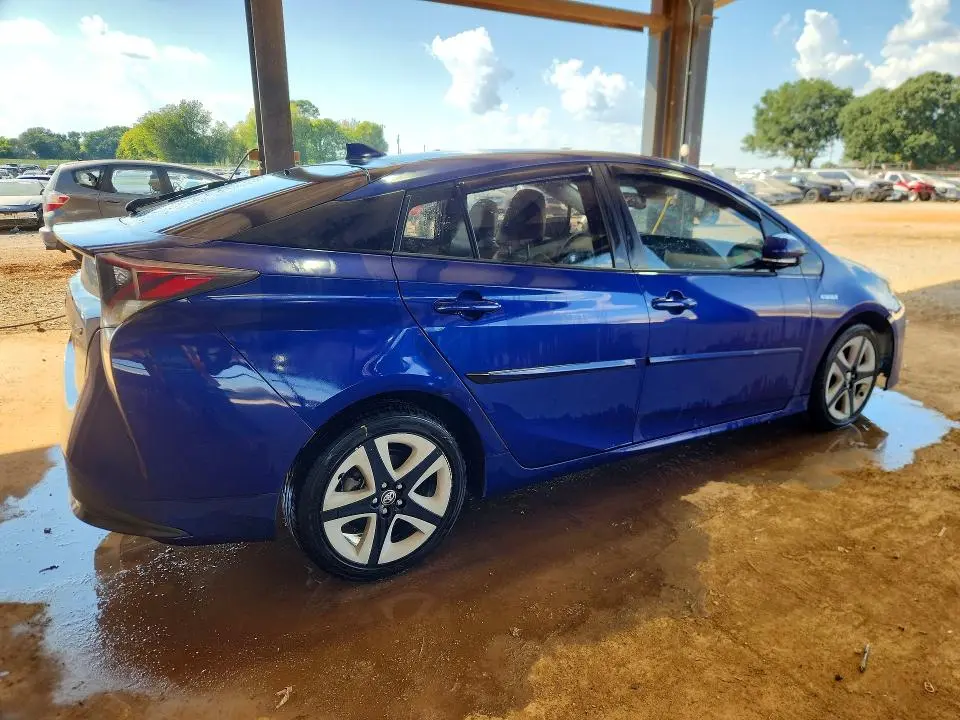 2016 TOYOTA PRIUS FOUR TOURING  