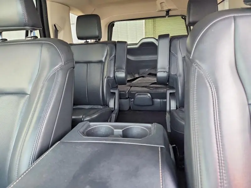 2023 FORD EXPEDITION XLT  