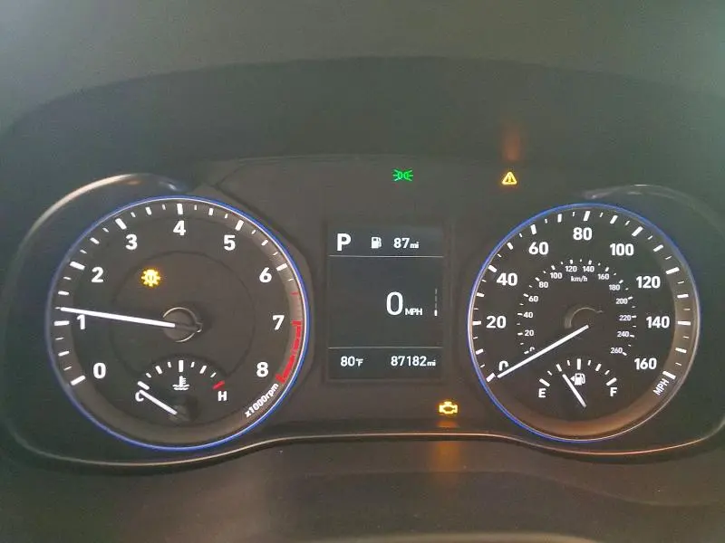 2019 HYUNDAI KONA SE  