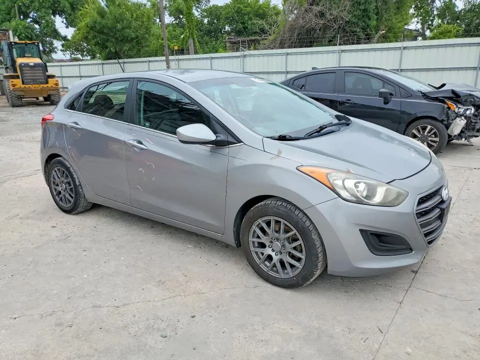 2016 HYUNDAI ELANTRA GT BASE  