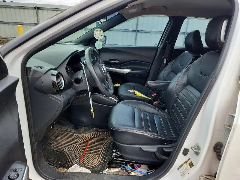 2019 NISSAN KICKS SR  