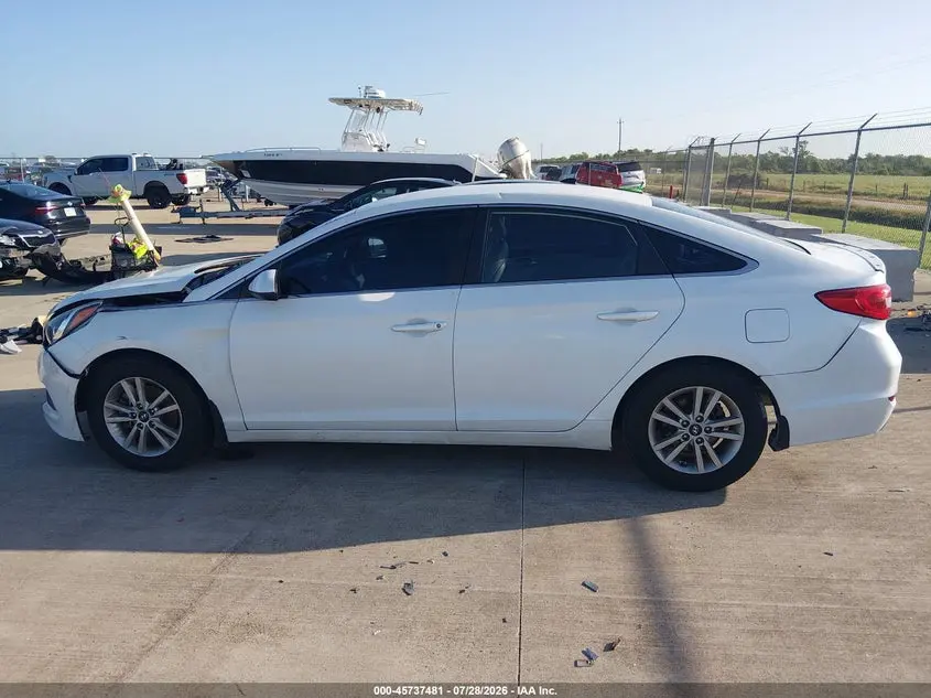 2016 HYUNDAI SONATA SE
