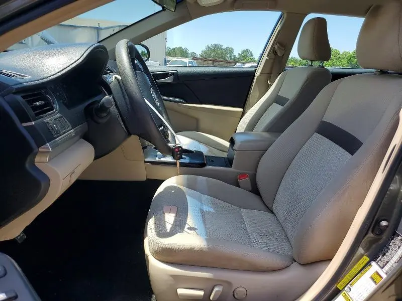 2013 TOYOTA CAMRY LE  