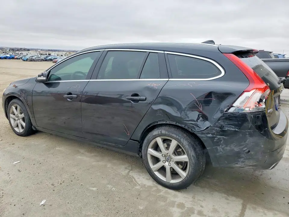 2017 VOLVO V60 T5 PREMIER  