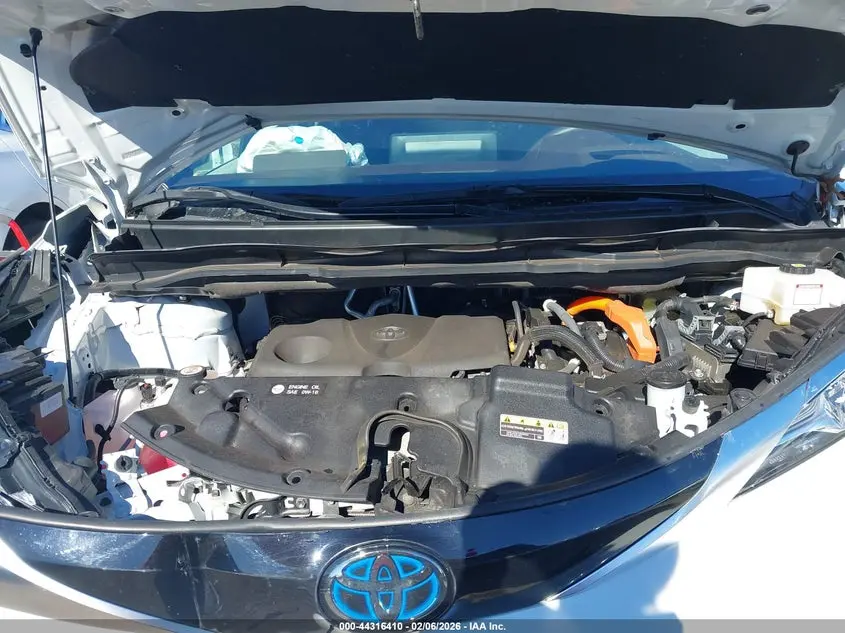 2021 TOYOTA SIENNA PLATINUM