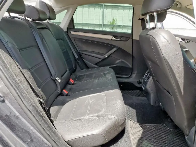 2020 VOLKSWAGEN PASSAT SE  
