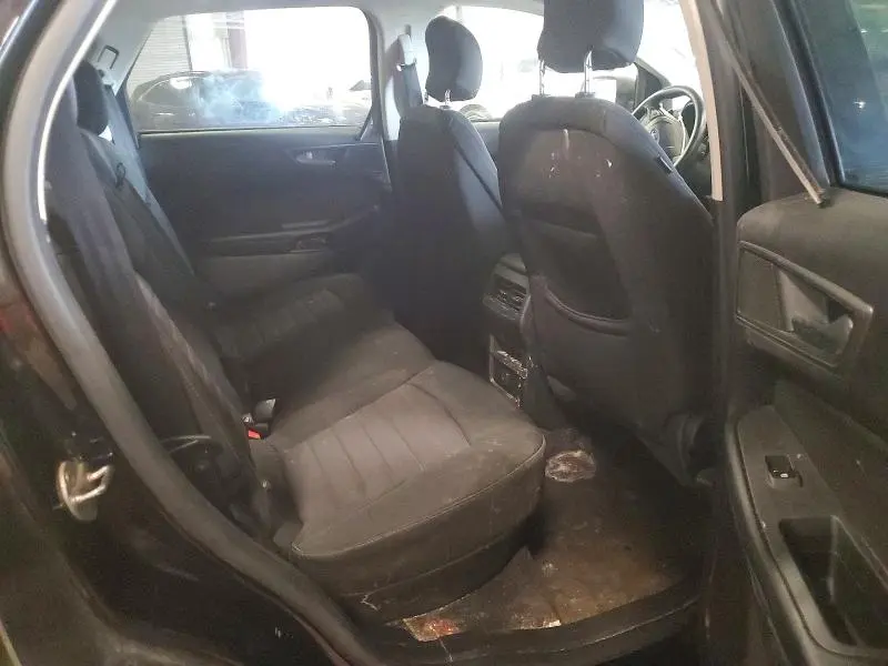2016 FORD EDGE SE  