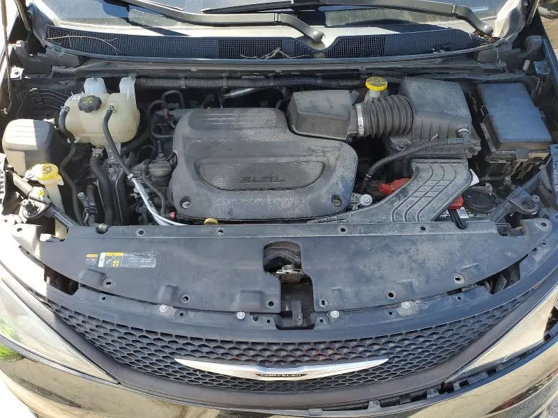 2023 CHRYSLER VOYAGER LX  