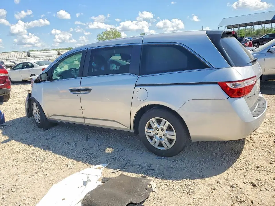 2011 HONDA ODYSSEY LX  