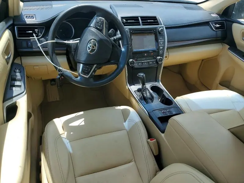 2015 TOYOTA CAMRY XLE V6  