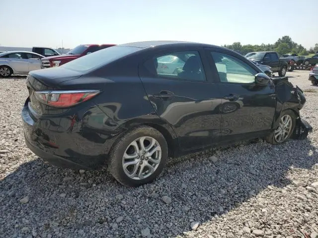 2017 TOYOTA YARIS IA   