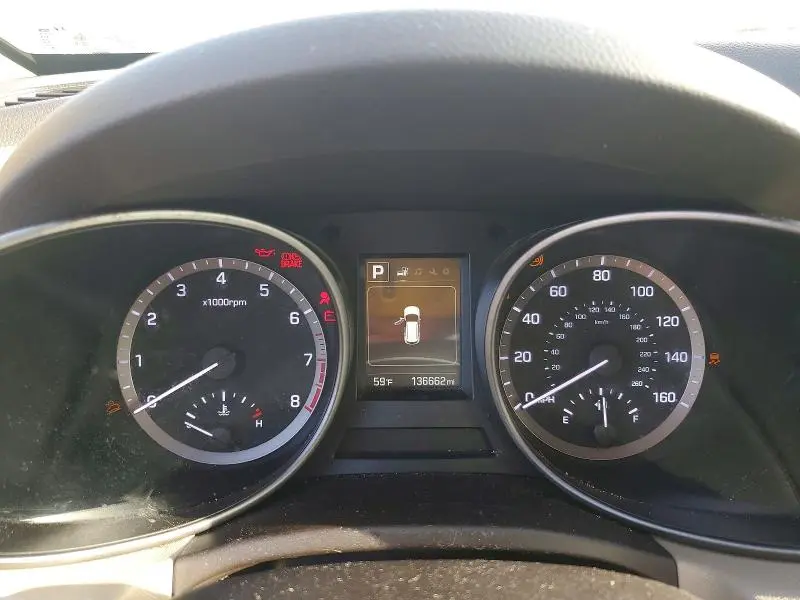 2018 HYUNDAI SANTA FE SE  