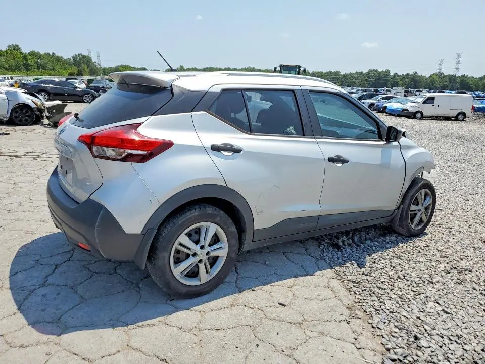 2018 NISSAN KICKS S  