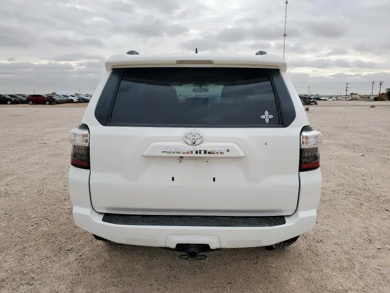 2019 TOYOTA 4RUNNER SR5  