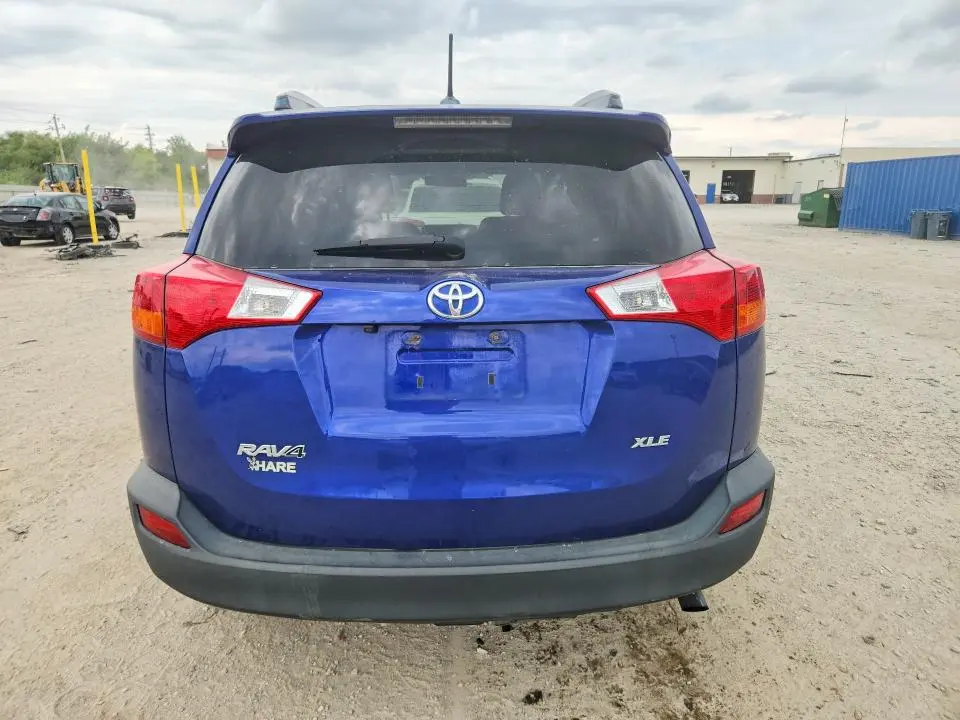 2015 TOYOTA RAV4 XLE  