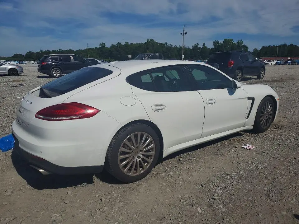 2016 PORSCHE PANAMERA 2  