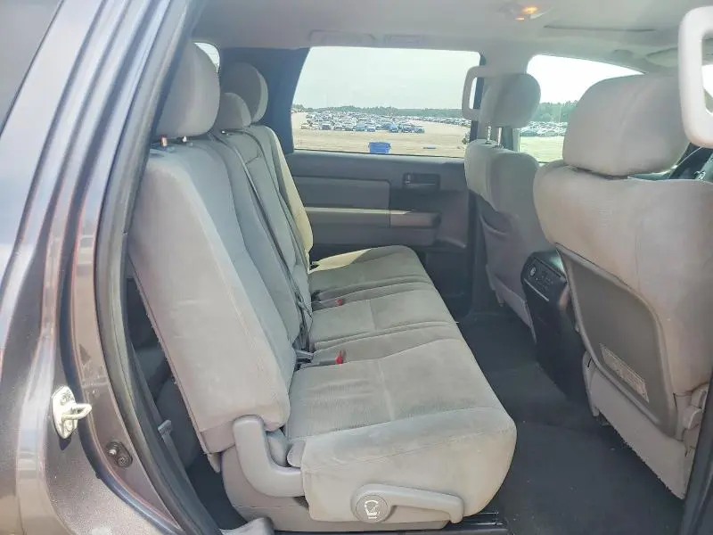 2014 TOYOTA SEQUOIA SR5  
