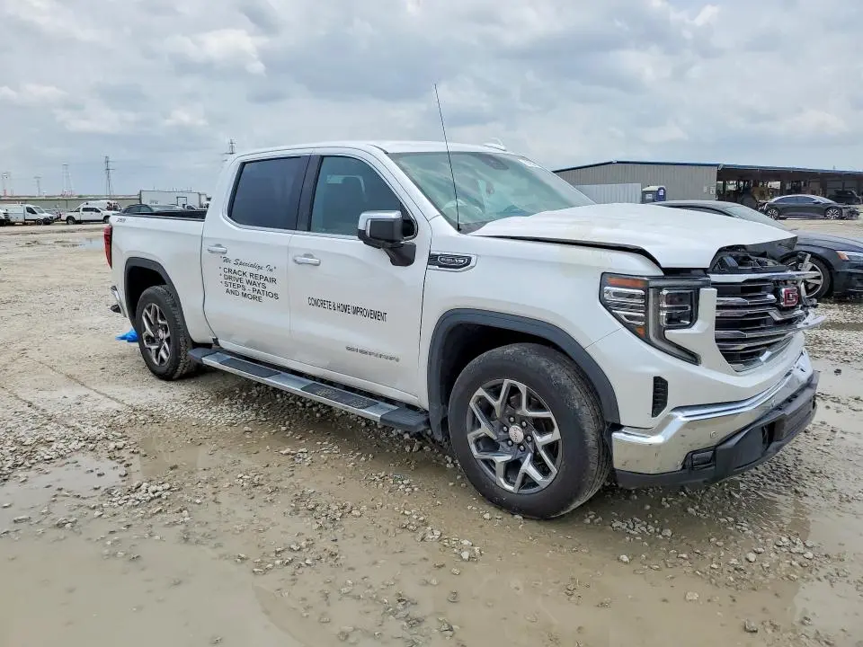 2024 GMC SIERRA K1500 SLT  
