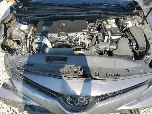 2020 TOYOTA CAMRY XLE  