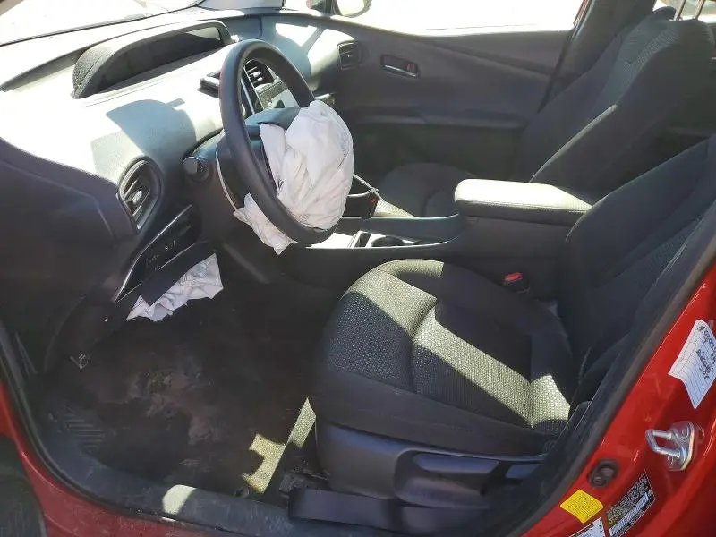 2022 TOYOTA PRIUS LE  