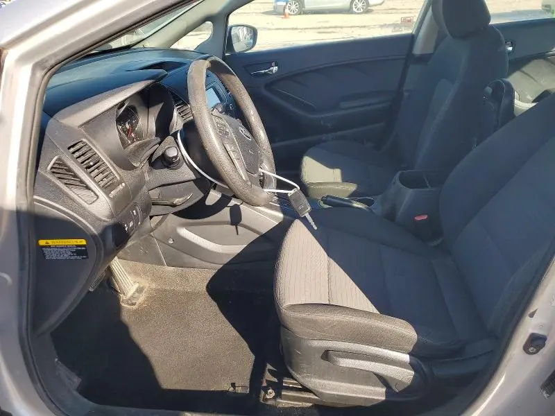 2016 KIA FORTE LX  