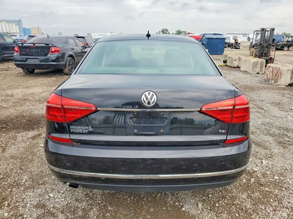 2016 VOLKSWAGEN PASSAT S  