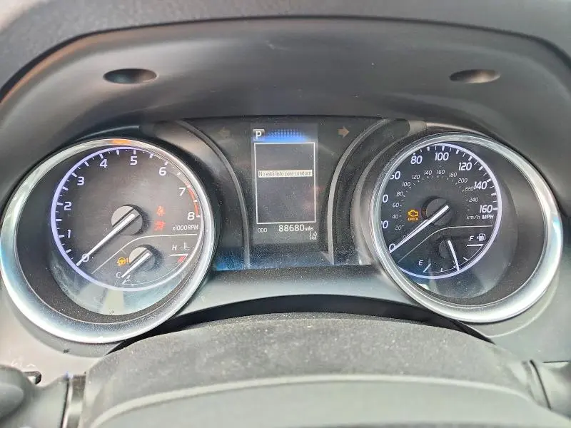 2018 TOYOTA CAMRY SE  