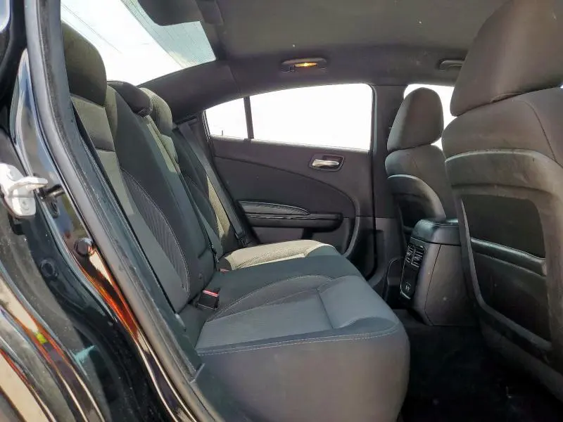 2018 DODGE CHARGER SXT  