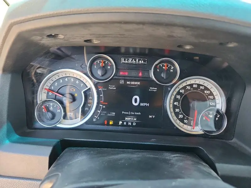 2015 RAM 1500 SLT  