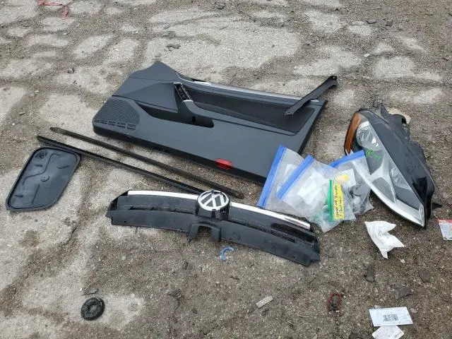 2015 VOLKSWAGEN GOLF   