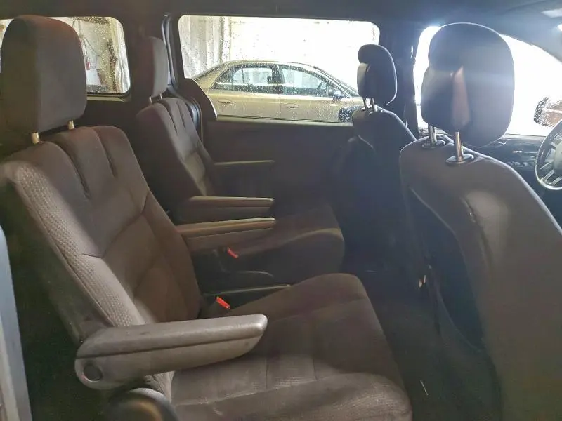 2014 DODGE GRAND CARAVAN SE  