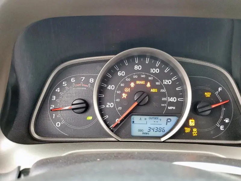 2014 TOYOTA RAV4 XLE  