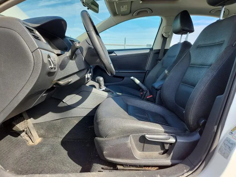 2011 VOLKSWAGEN JETTA TDI  