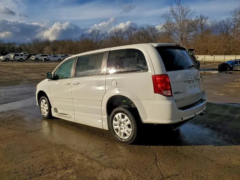 2015 DODGE GRAND CARAVAN SE  