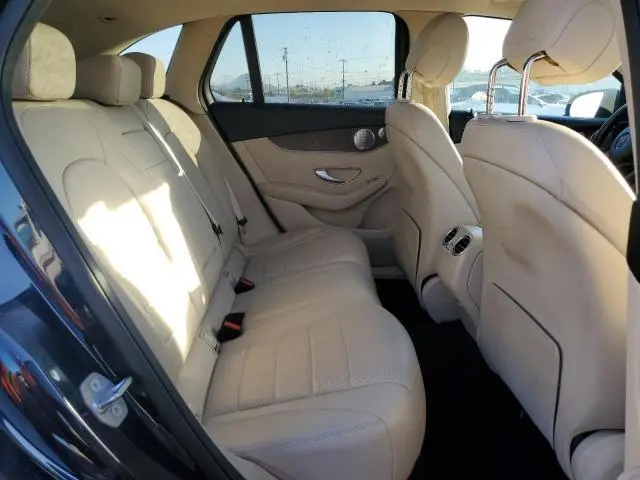 2019 MERCEDES-BENZ GLC 350E  