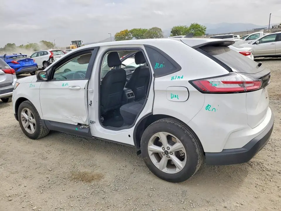 2023 FORD EDGE SE  