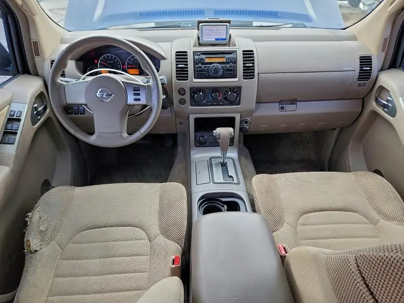 2010 NISSAN PATHFINDER S  